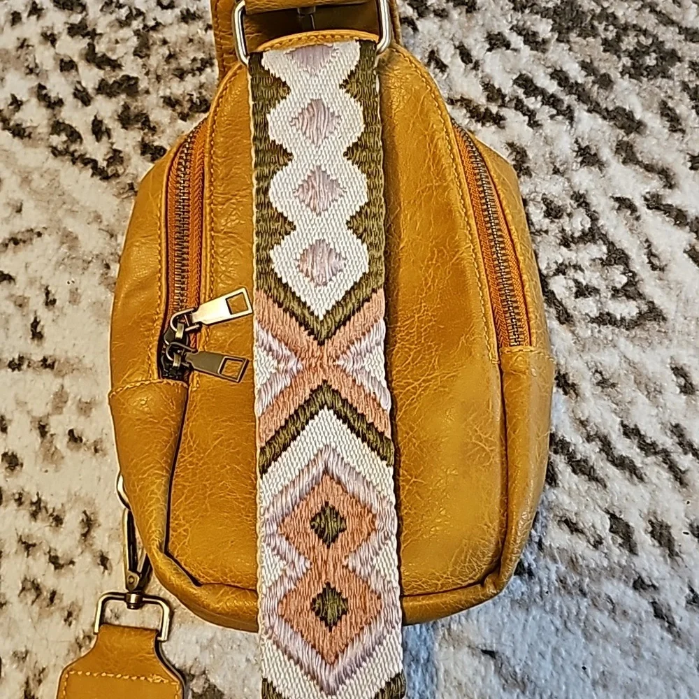 Camel brown small crossbody sling bag with adjustable strap - Picture 6 of 9
